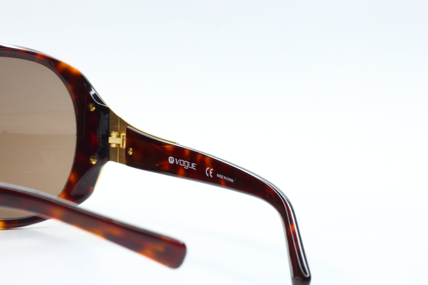 Vogue VO2517S-B Brown Havana Gold Gradient Luxury Sunglasses -Wo Optical Frames ABC Optical sunglasses