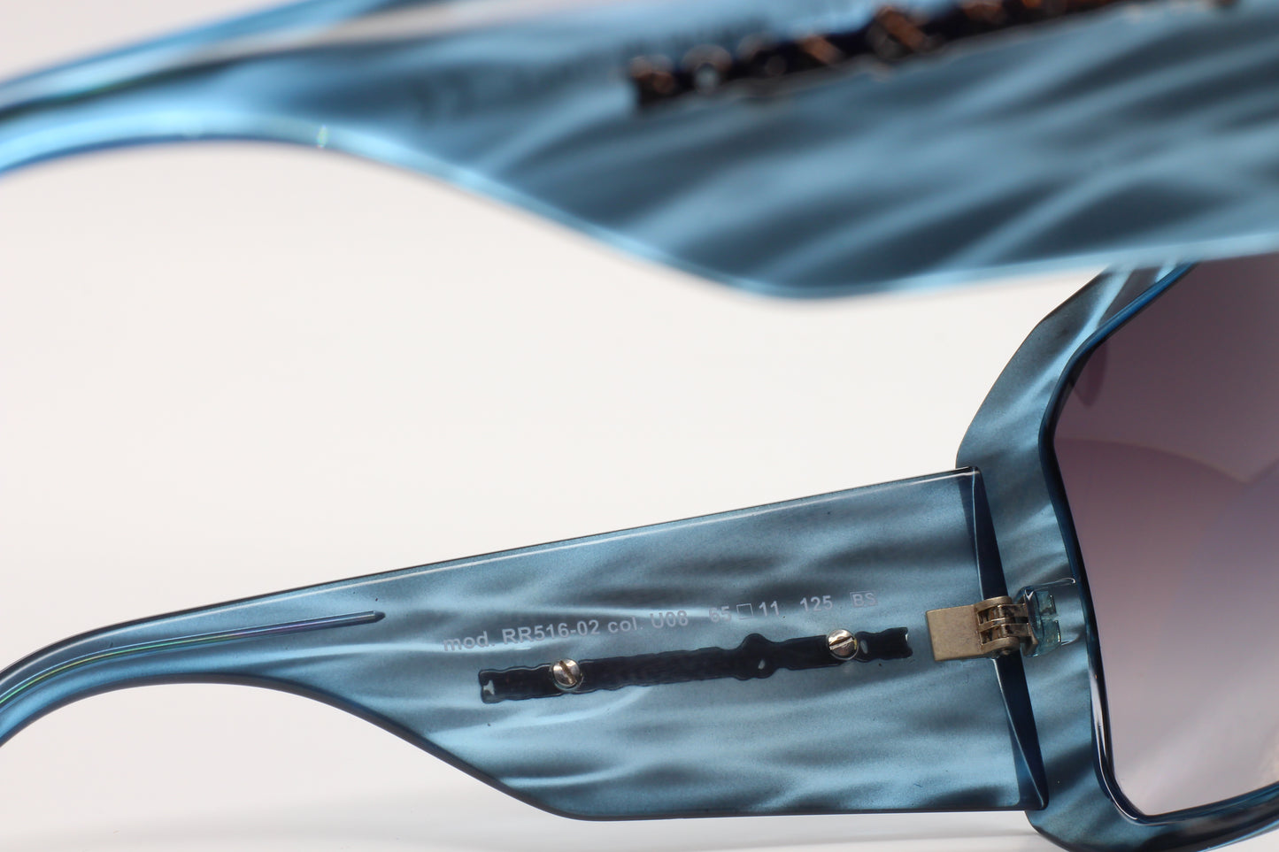 Rock & Republic RR516-02 U08 Blue Design Gradient Luxury Italy Sunglasses -Wo Optical Frames ABC Optical sunglasses