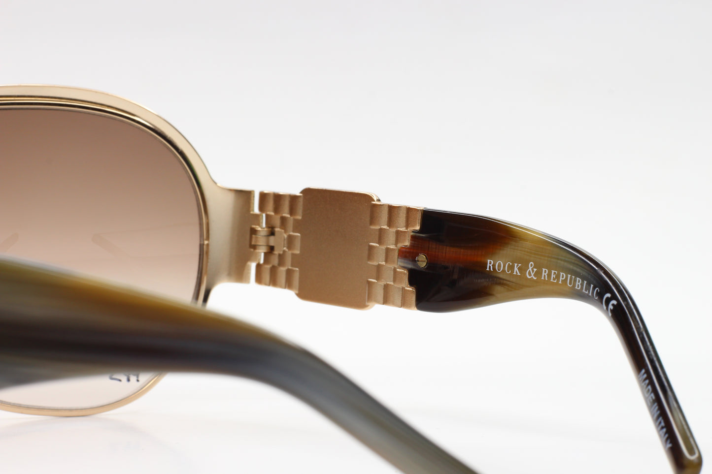 Rock & Republic RR508-02 Q73 Gold Metal Luxury Italy Sunglasses -Wo Optical Frames ABC Optical sunglasses