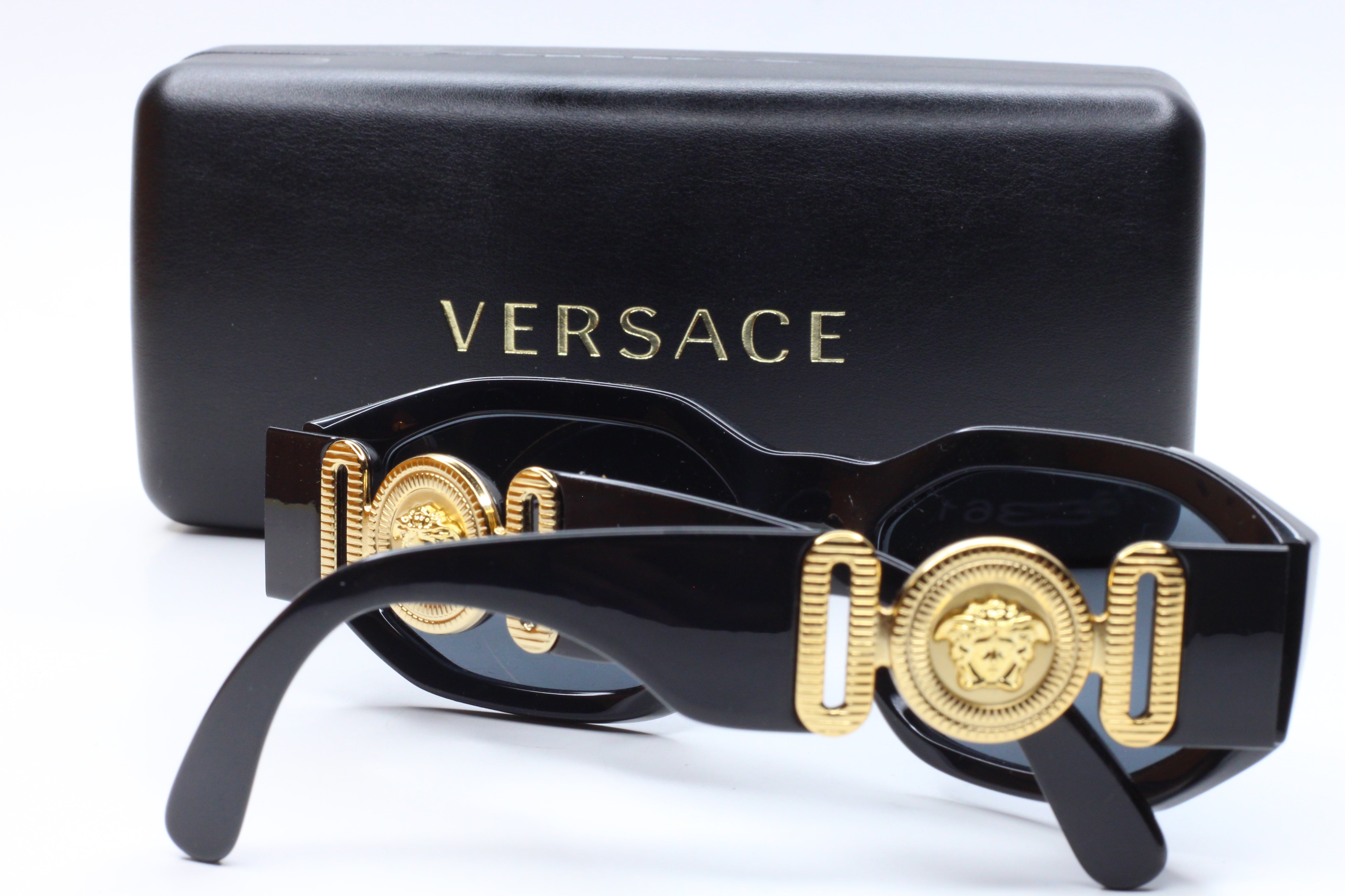 justice.Nページ VERSACE VE4361 GB1/87 Medusa Biggie Black Gold Grey Lens