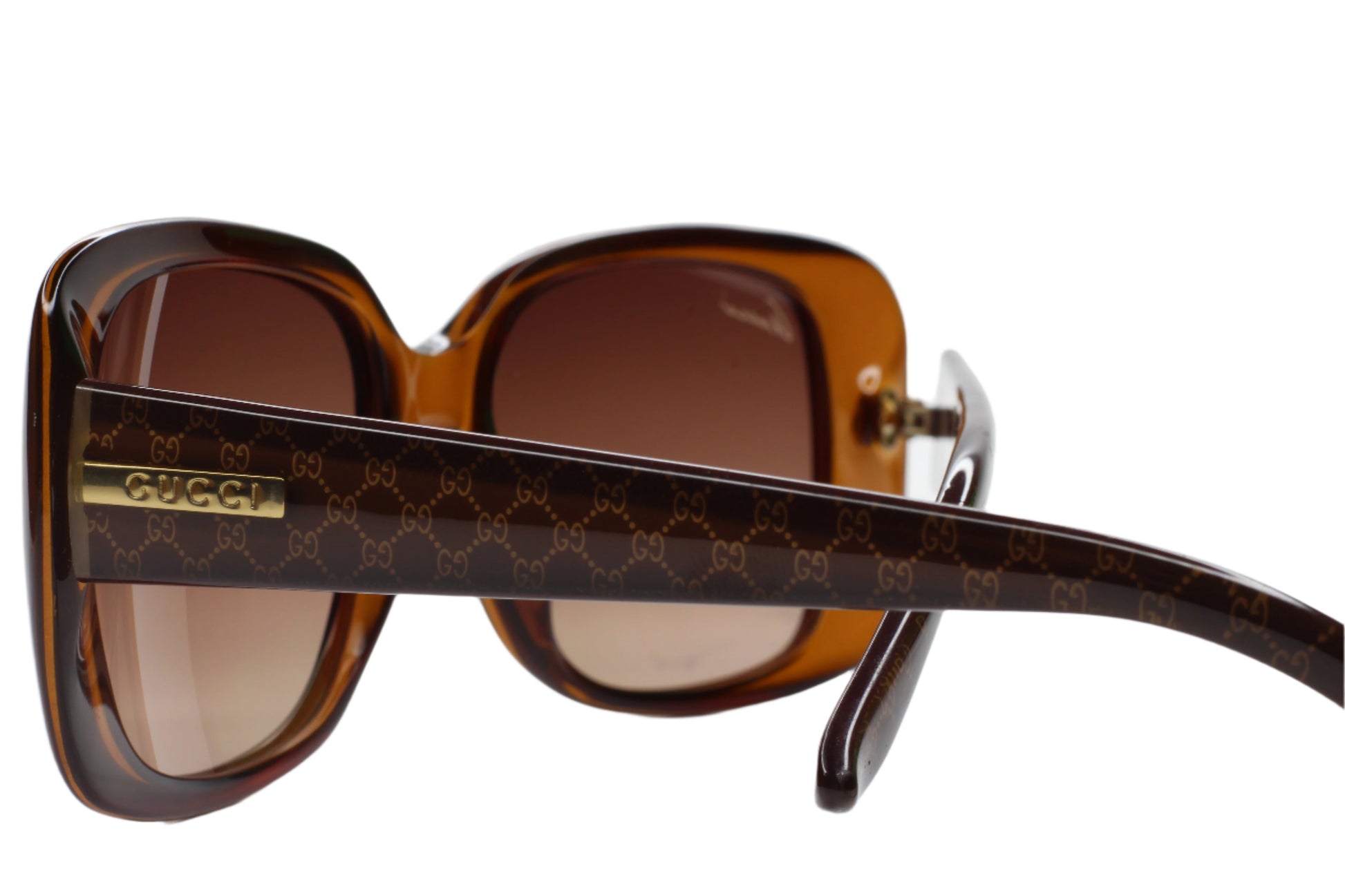 Gucci GG3577S sunglasses for women brown oversized square frames with gradient lenses by ABC Optical